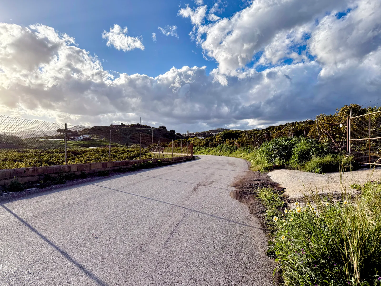 Tiny roads above Almayate